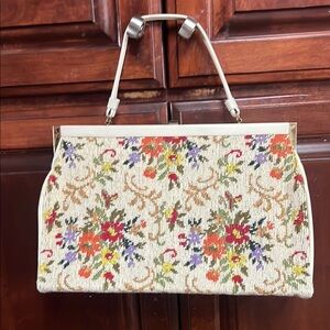 Vintage Floral Embroidered Women's Bag
